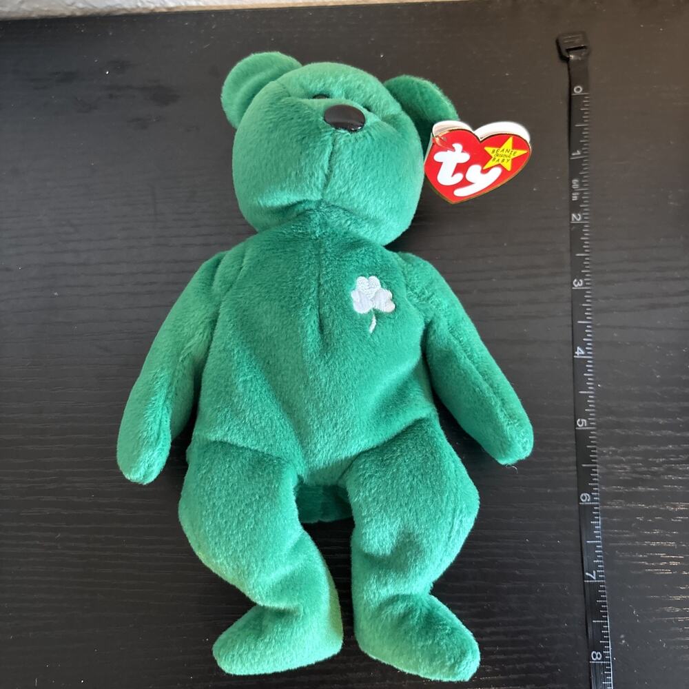 Ty Beanie Baby “Erin” The Bear 1997 Retired Plush Toy - DOB March 17, 1997